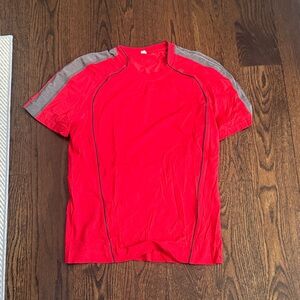 lululemon athletica Red and Gray Short Sleeve Tee